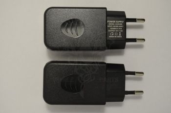 Зарядний пристрій Nomi C09600 Stella Black, оригінал